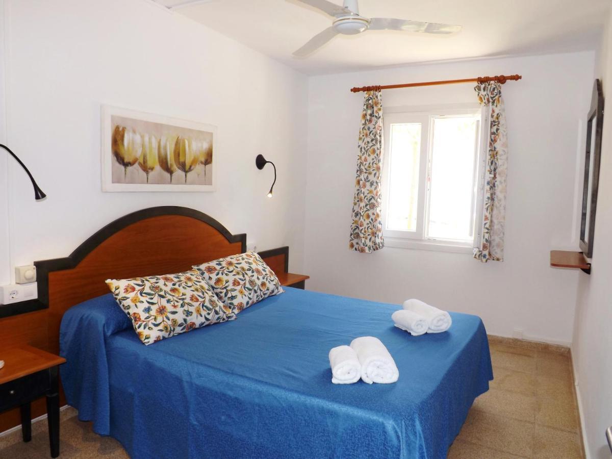 Nure Cel Blau Apartment Cala en Bosch Luaran gambar